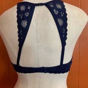 Aerie Real Happy Plunge Bra with Lace overlay Padded
